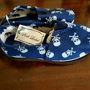 NWT Pink Label Girls Size 6 Slip Ons.